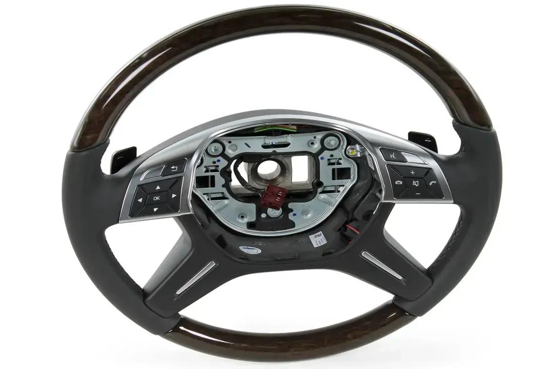 a1664609903 9e38   steering wheel